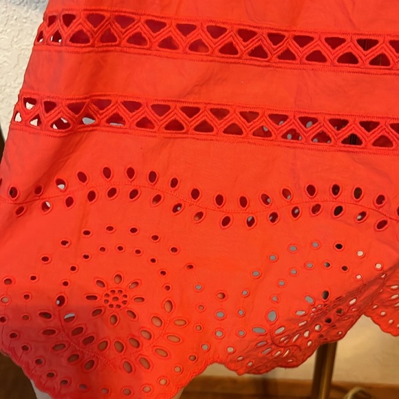 MADEWELL ~ Women’s Coral Eyelet Short Sleeve Cotton Top with Square Neckline - Picture 2 of 7